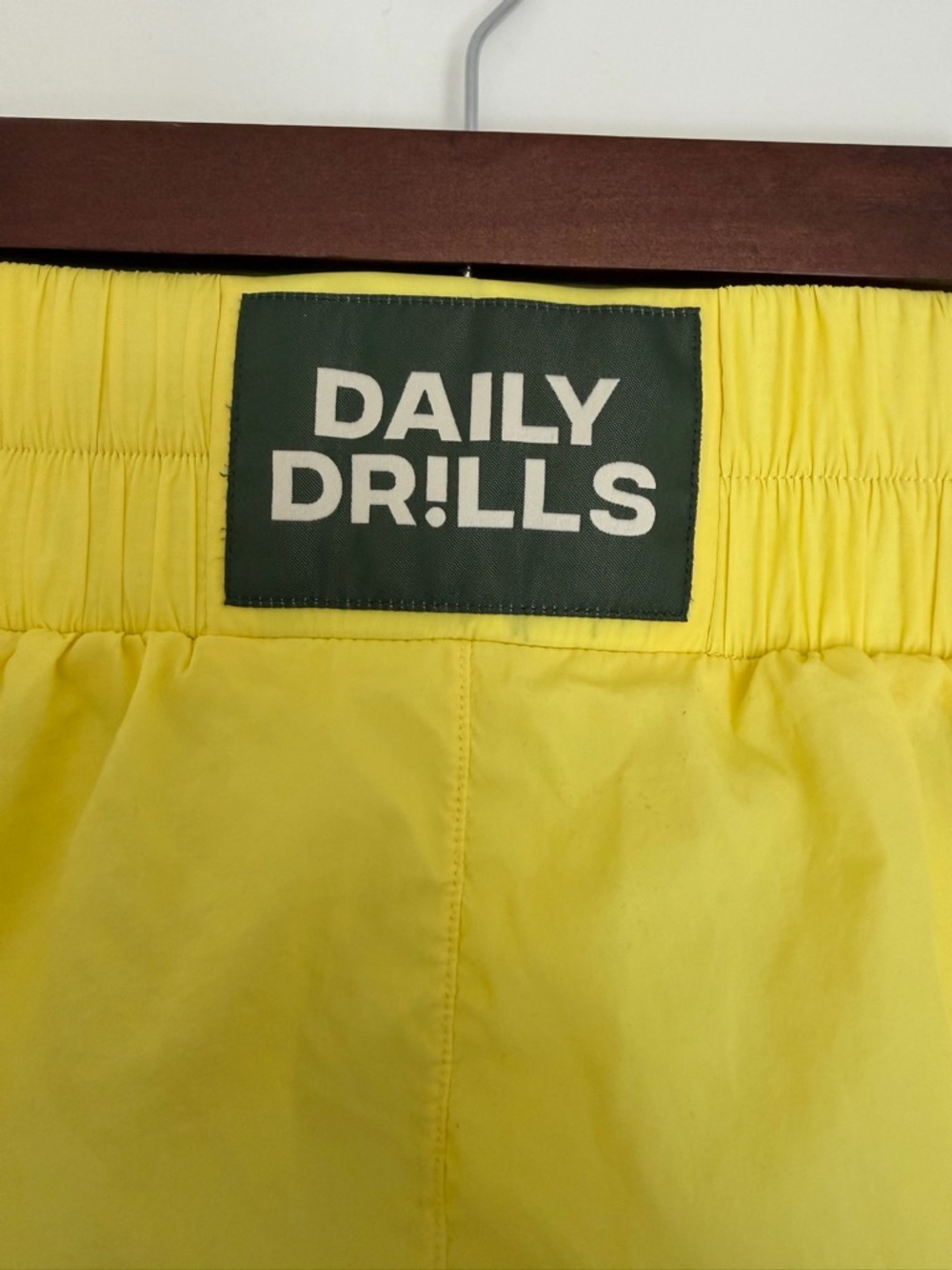 Daily Drills Bright Yellow Run Shorts Size Medium - Picture 6 of 8
